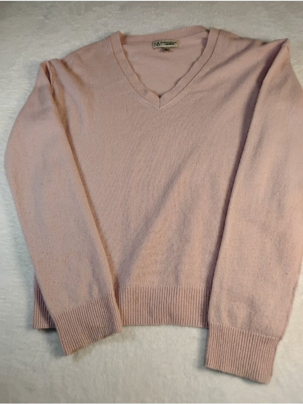 Neiman Marcus Cashmere Sweater Luxurious Soft V-Neck Long Sleeve Size S Pink